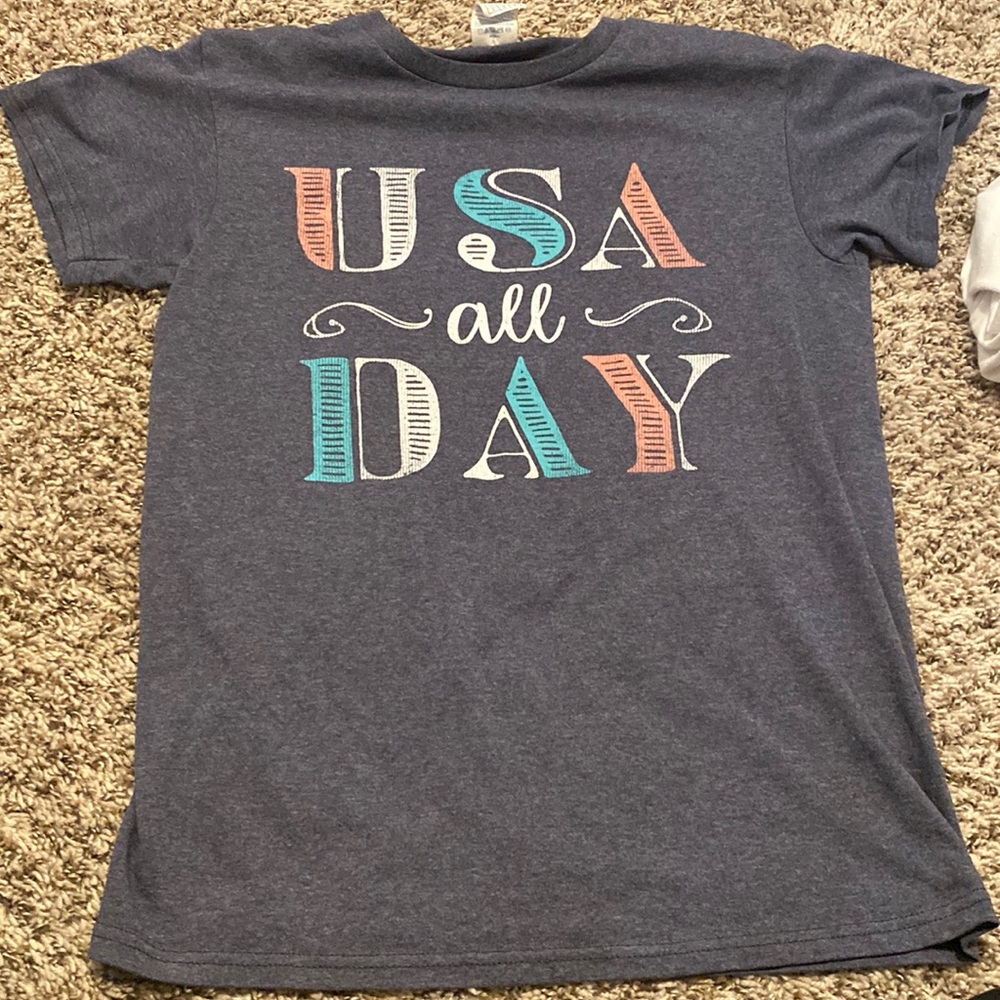 Never worn gray USA ALL DAY t-shirt